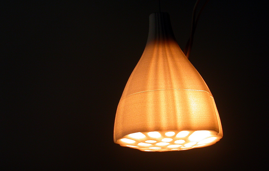 growthobjects-lily-seed-suspension-luminous-object