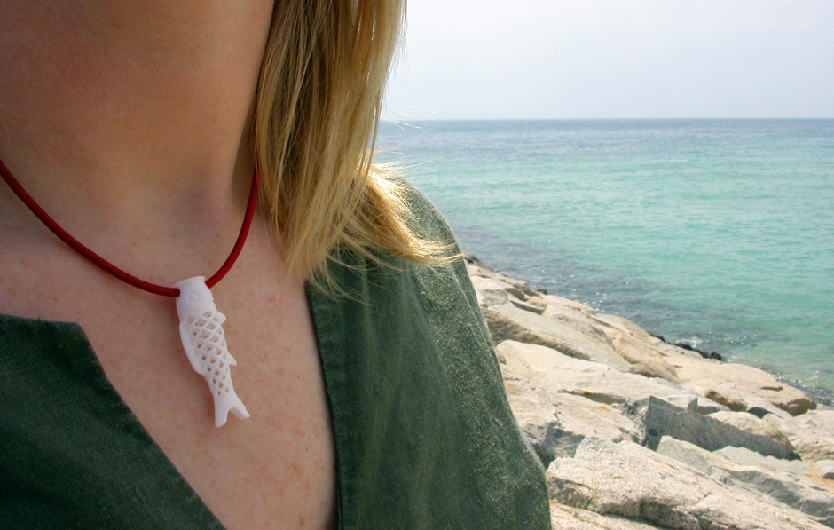 go_koinobori_necklace_use